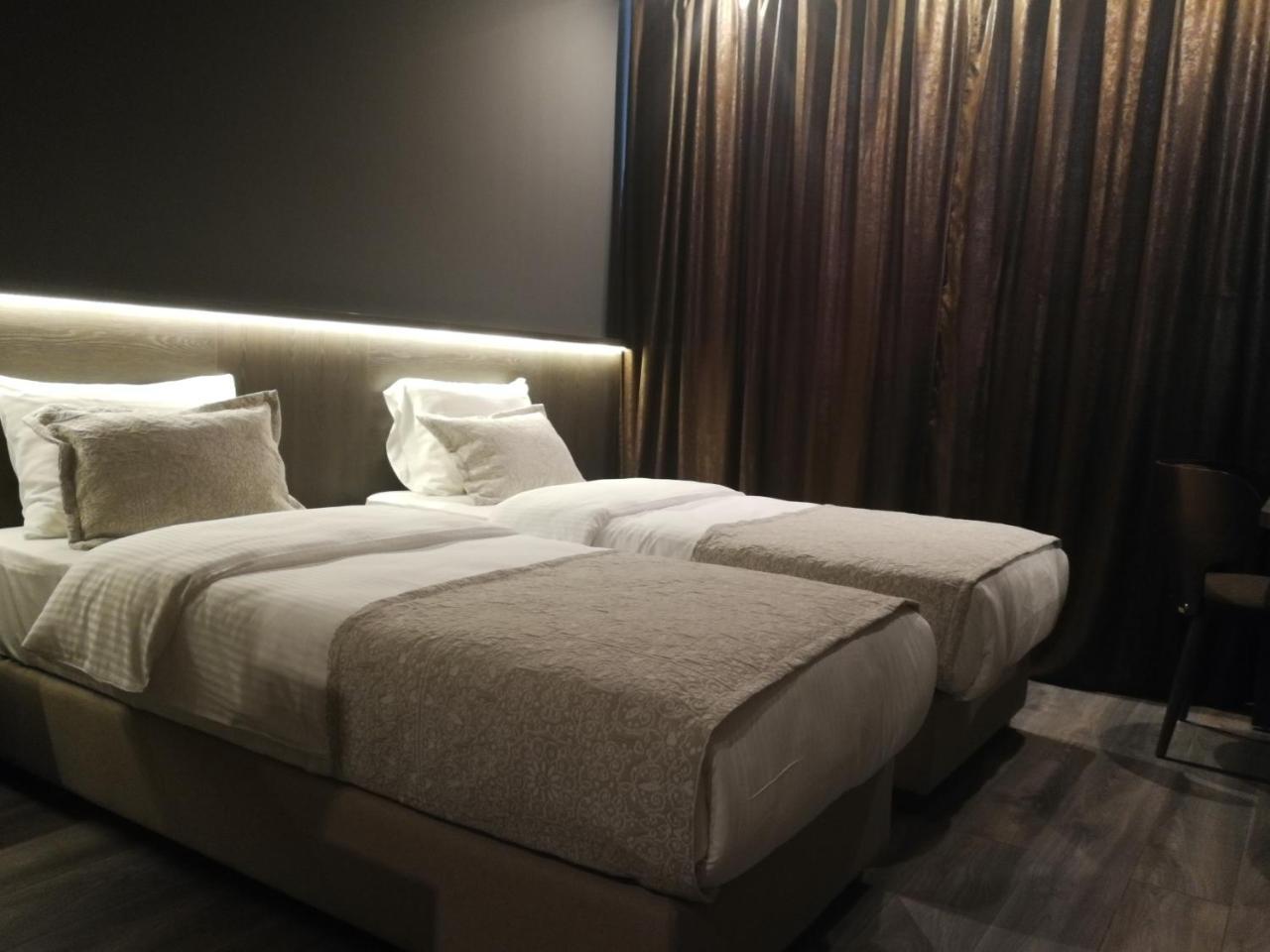 Hotel Ub Business & Wellness Ub ภายนอก รูปภาพ