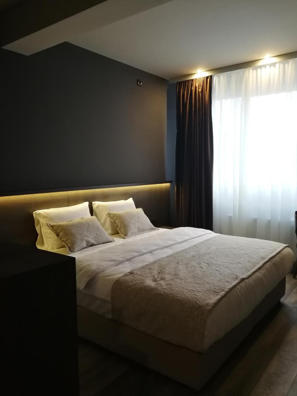 Hotel Ub Business & Wellness Ub ภายนอก รูปภาพ