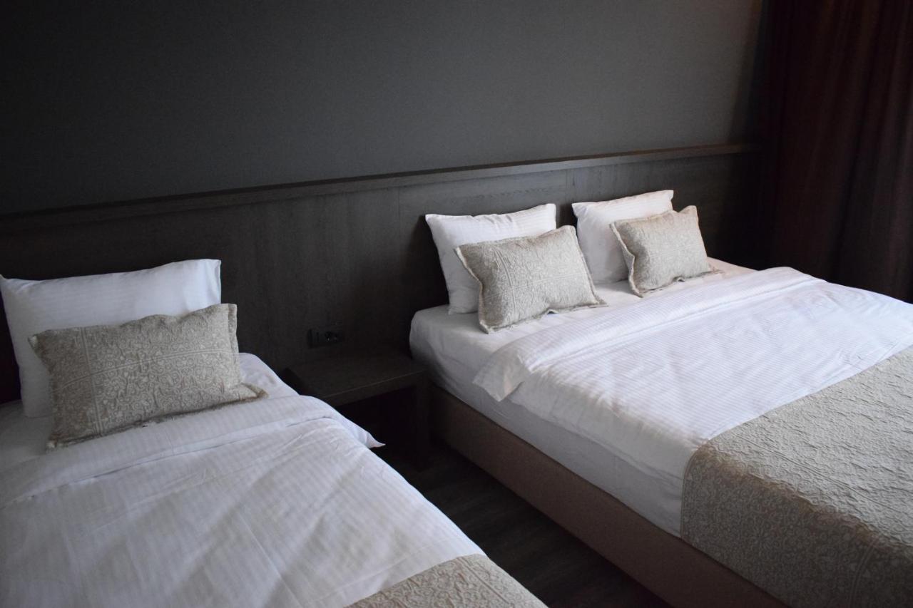 Hotel Ub Business & Wellness Ub ภายนอก รูปภาพ